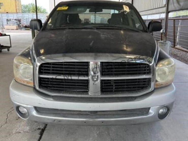 2006-dodge-ram-1500-image-3