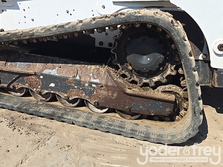 2019-bobcat-t590-image-17