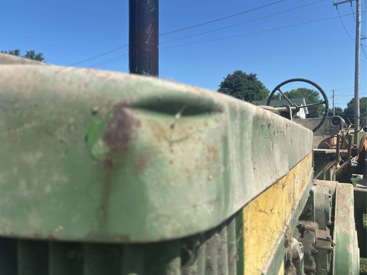 john-deere-720-image-11