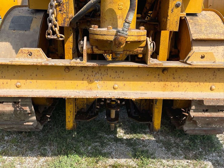 caterpillar-sixty-image-72