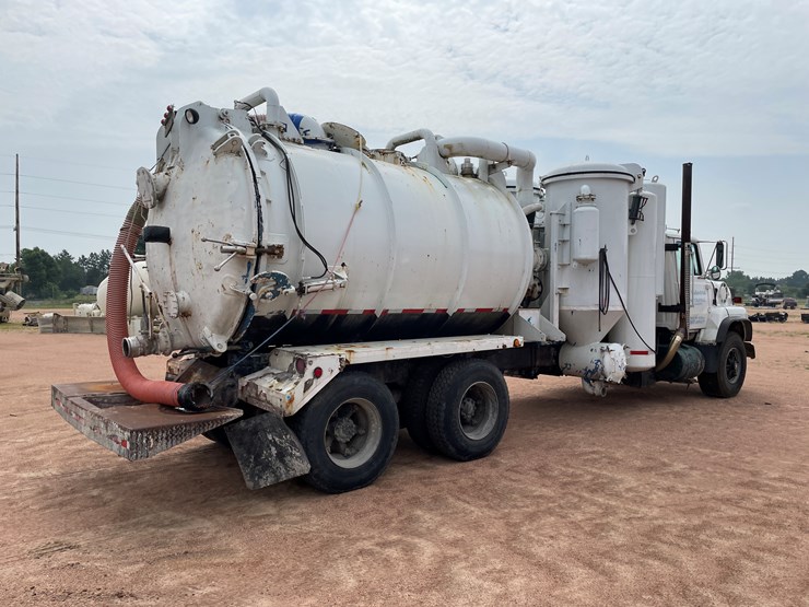 1995-ford-l9000-image-8