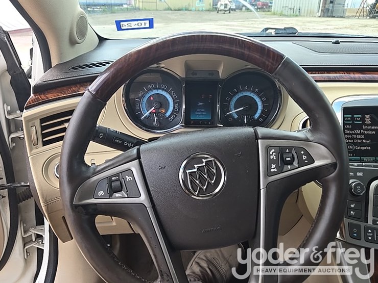 2010-buick-lacrosse-cxs-image-51
