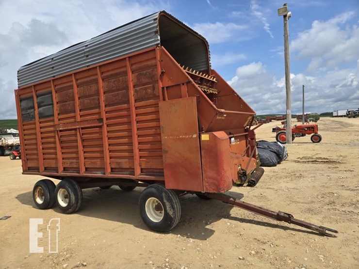 new-holland-8-image-13