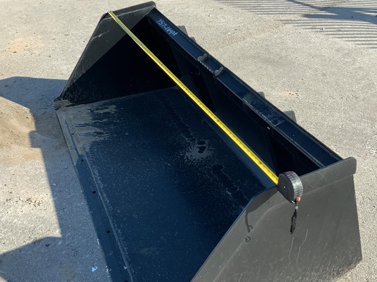 76"-skid-steer-bucket-image-12