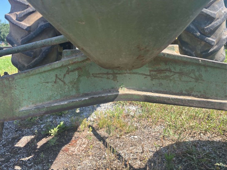 john-deere-720-image-16