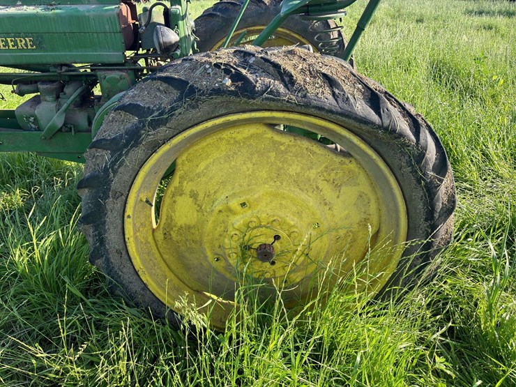 john-deere-model-b-image-24