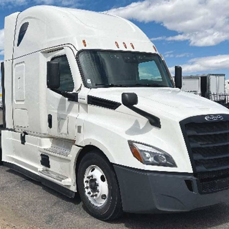 2020 FREIGHTLINER CASCADIA 126