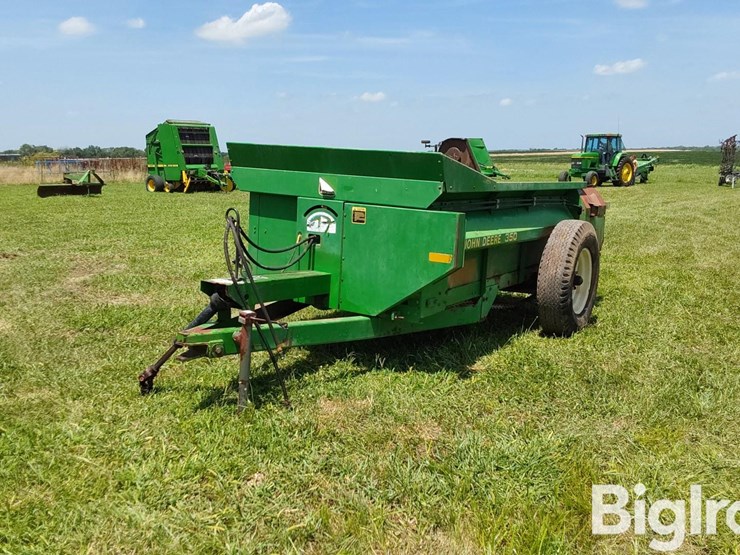 john-deere-350-image-1