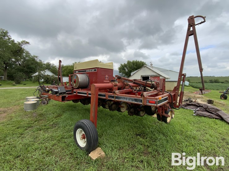 1984-case-ih-800-image-7