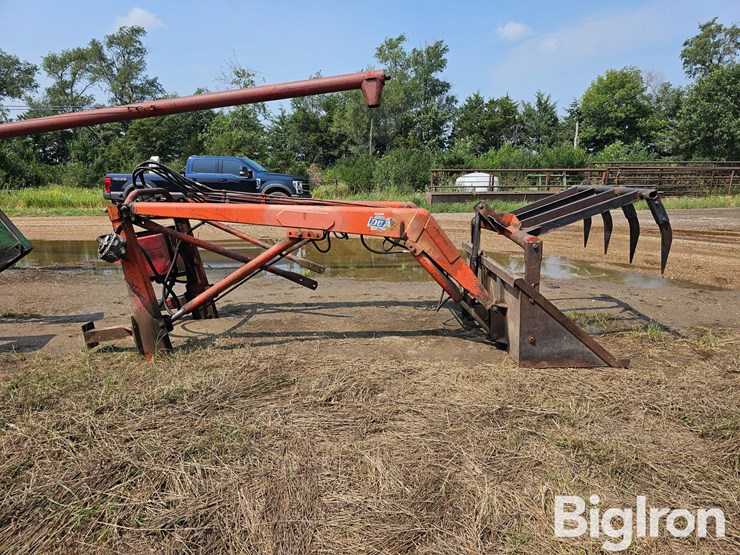 john-deere-3020-image-4