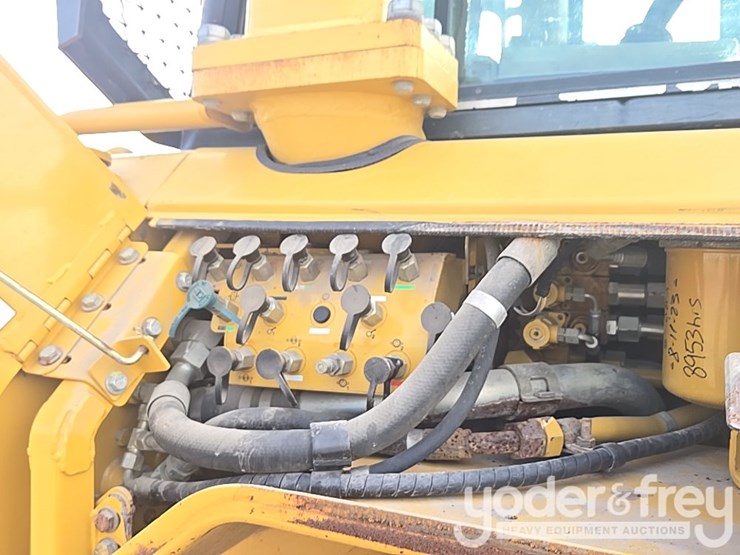 2008-caterpillar-d6n-lgp-image-52