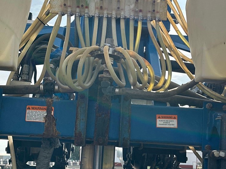 kinze-2600-image-15