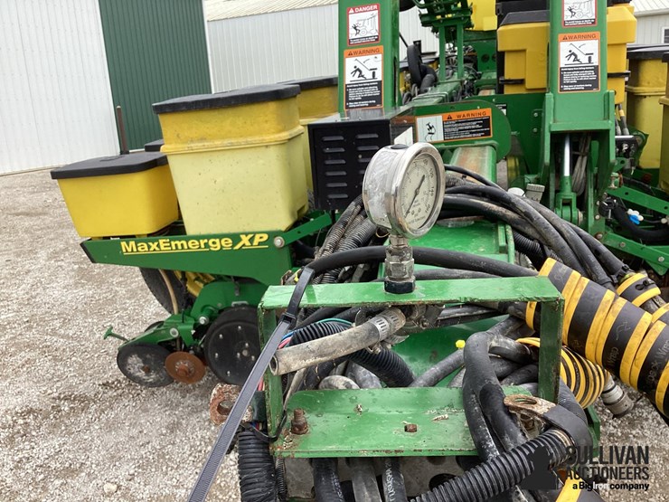 2009-john-deere-1770nt-image-16
