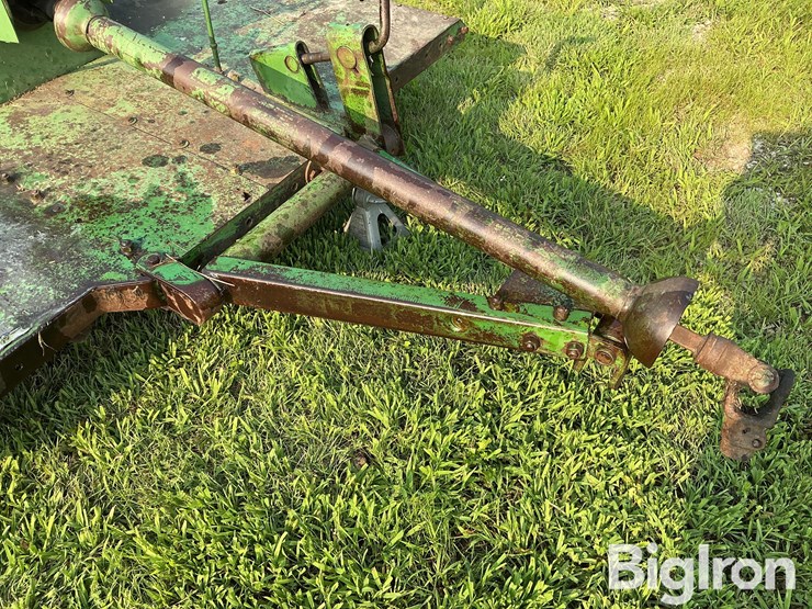 john-deere-307-image-10