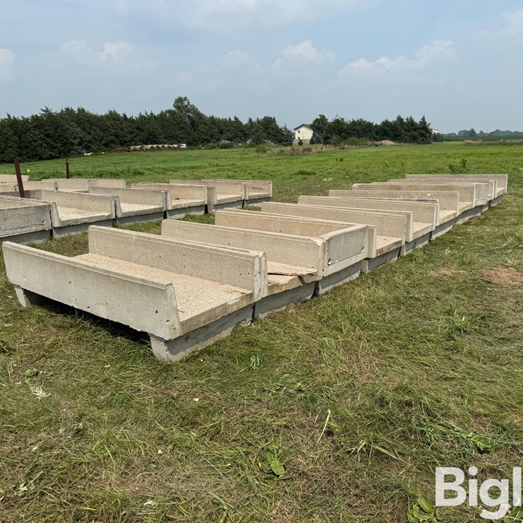 Concrete H Bunks