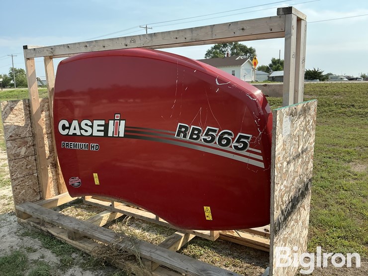 case-ih-rb565-image-1