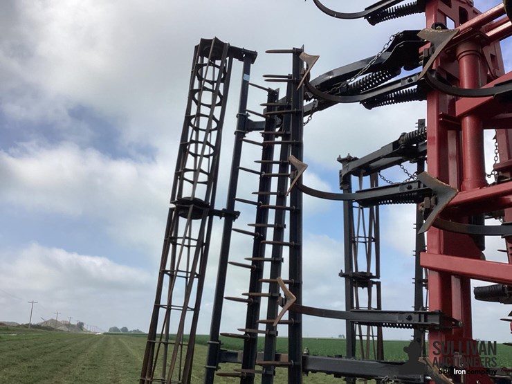 2017-case-ih-255-image-18