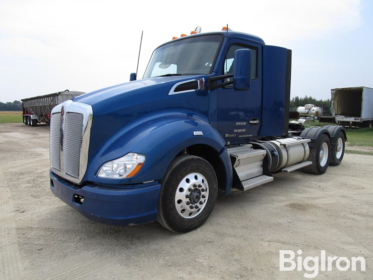 2021-kenworth-t680-image-1