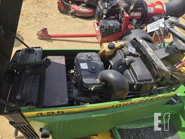 john-deere-425-image-8