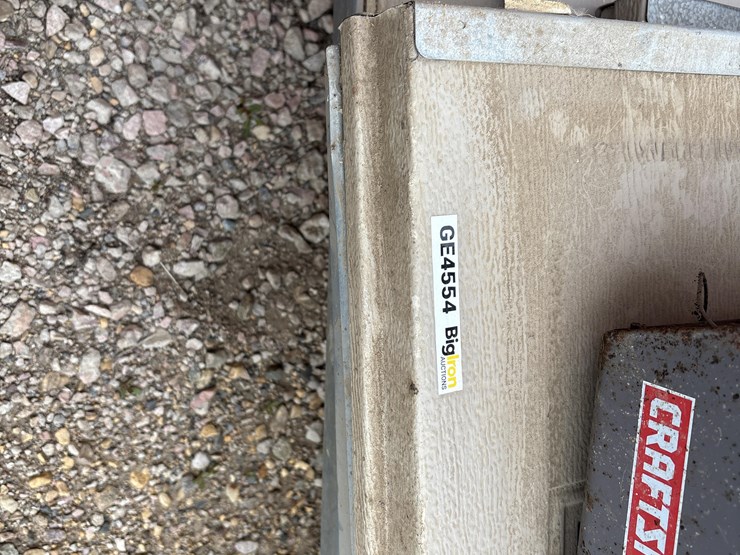gadco-9'-x-7'-garage-door-w/-opener-image-9
