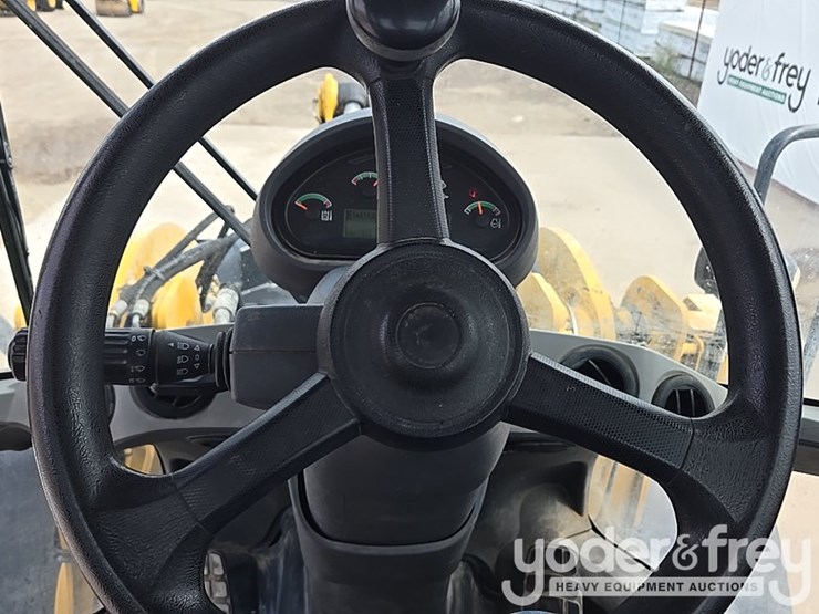 2018-caterpillar-926m-image-42