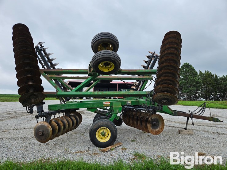john-deere-630-image-4