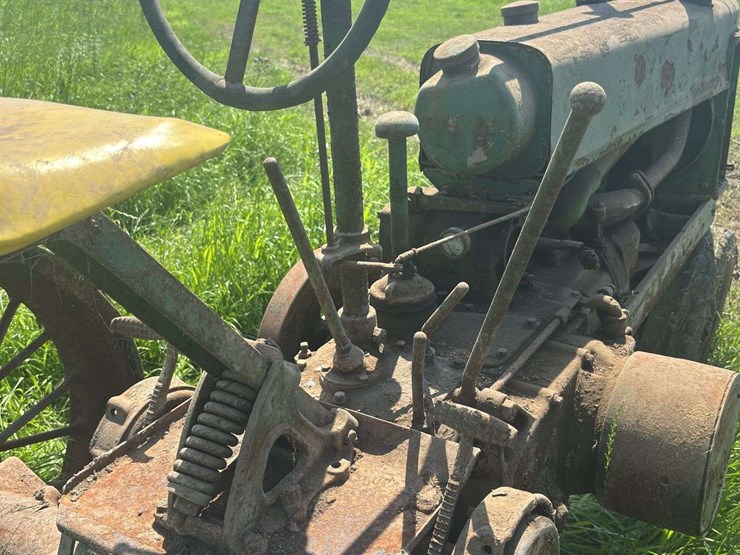 john-deere-model-b-image-33