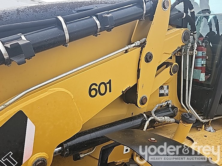2011-caterpillar-420e-image-22