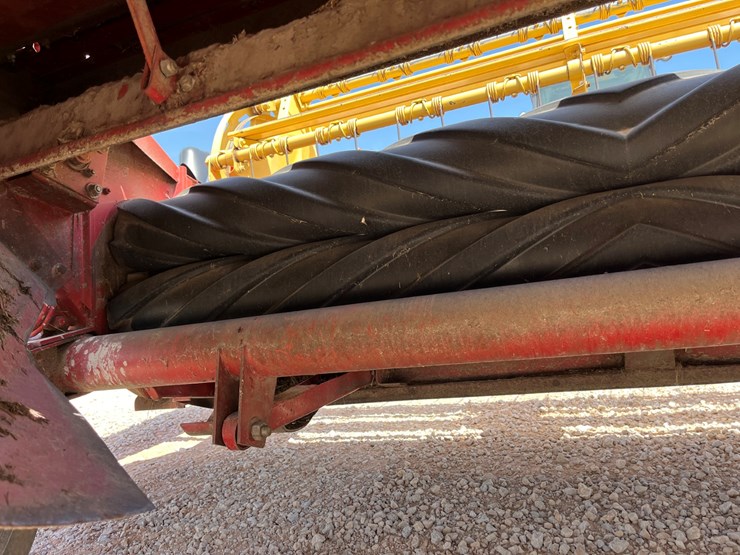 new-holland-472-image-9