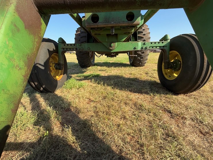john-deere-4240-image-7