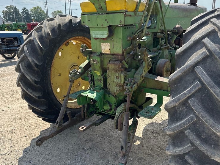 john-deere-630-image-8
