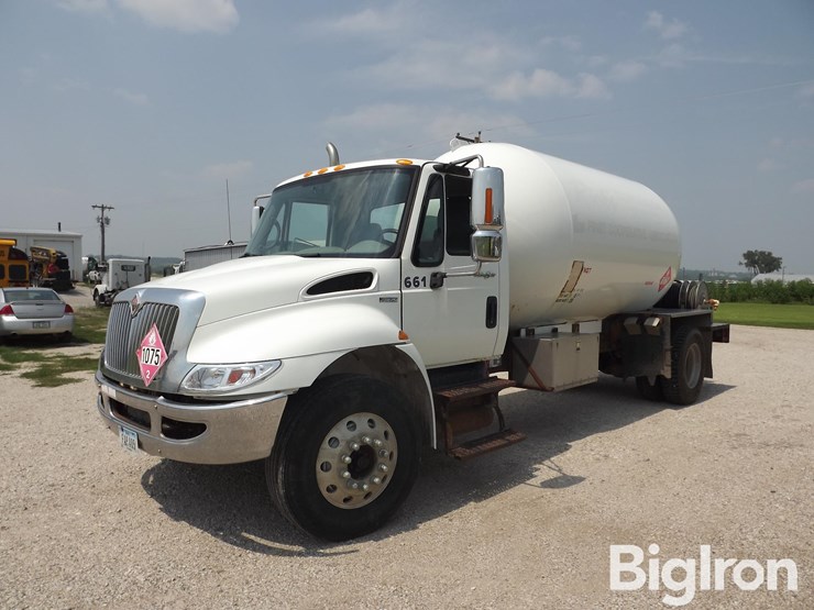 2011-international-durastar-4300-image-1