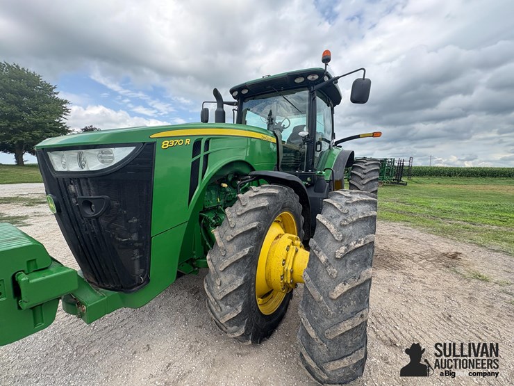 2017-john-deere-8370r-image-14