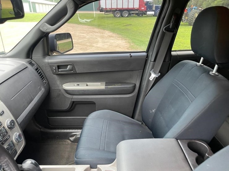 2009-ford-escape-xlt-image-15