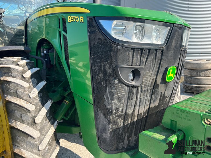 2017-john-deere-8370r-image-19