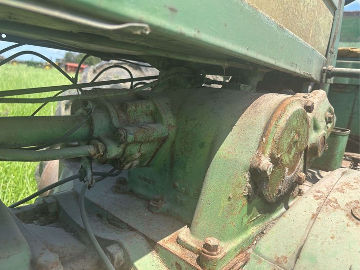 john-deere-720-image-36