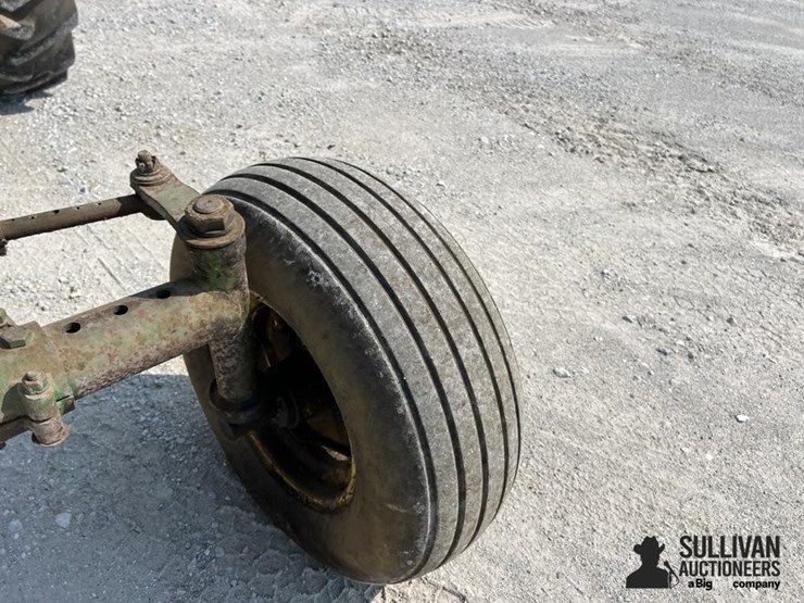 john-deere-4010-image-18