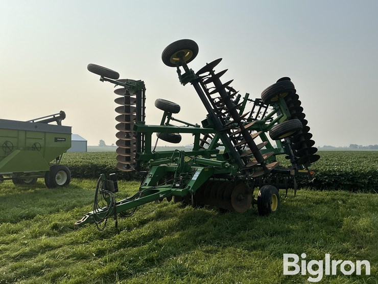 john-deere-637-image-1