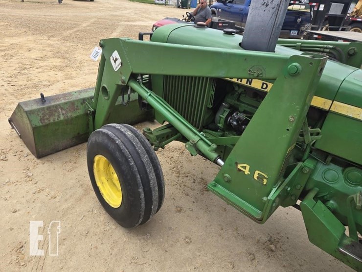 john-deere-2640-image-21