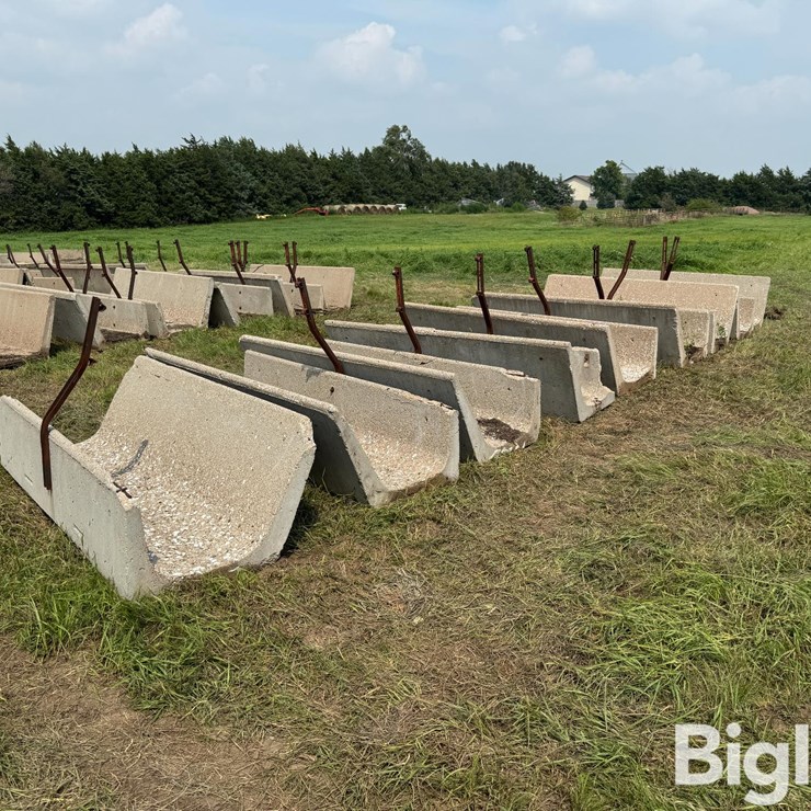 Concrete Feed Bunks