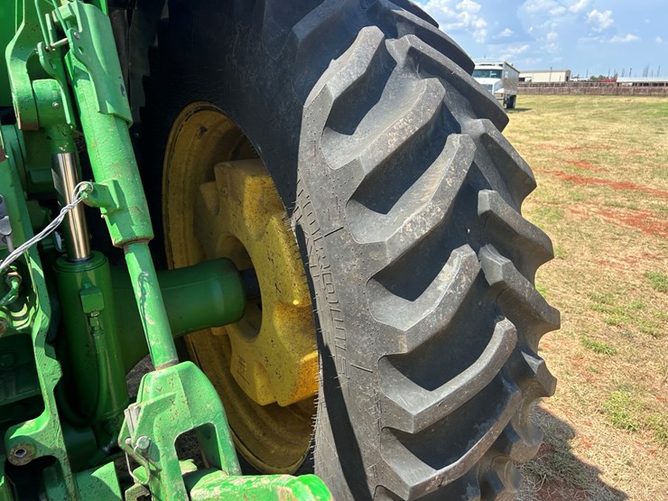 john-deere-8120-image-7