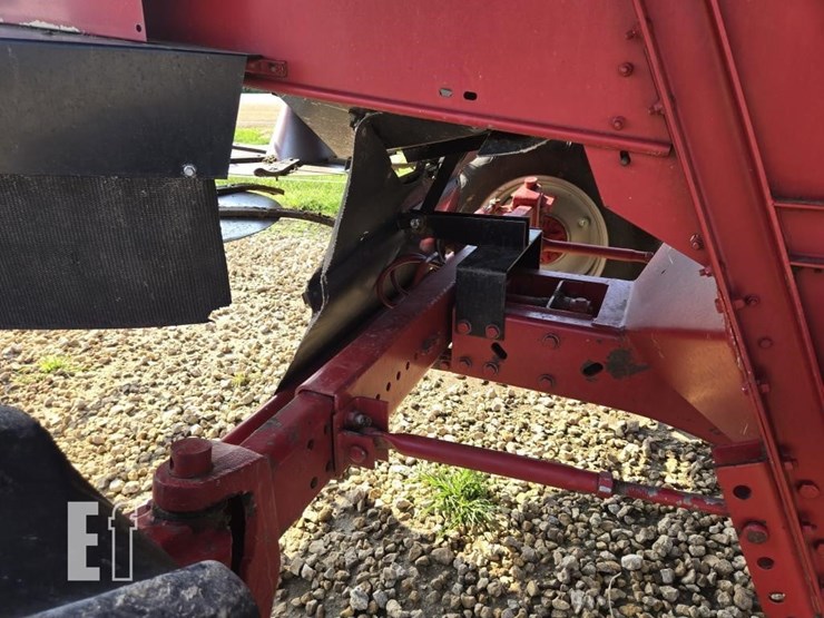 1992-case-ih-1660-image-35