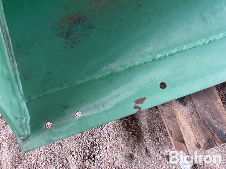 john-deere-148-image-12