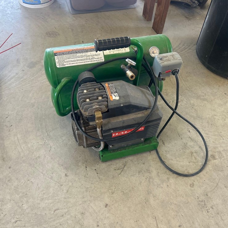 John Deere Air Compressor