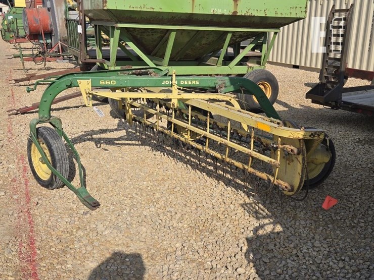 john-deere-660-image-7