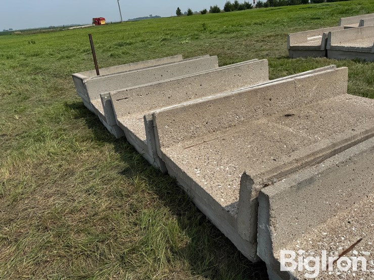 concrete-h-bunks-image-17