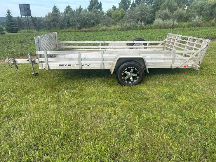 2019-bear-track-trailer-image-2