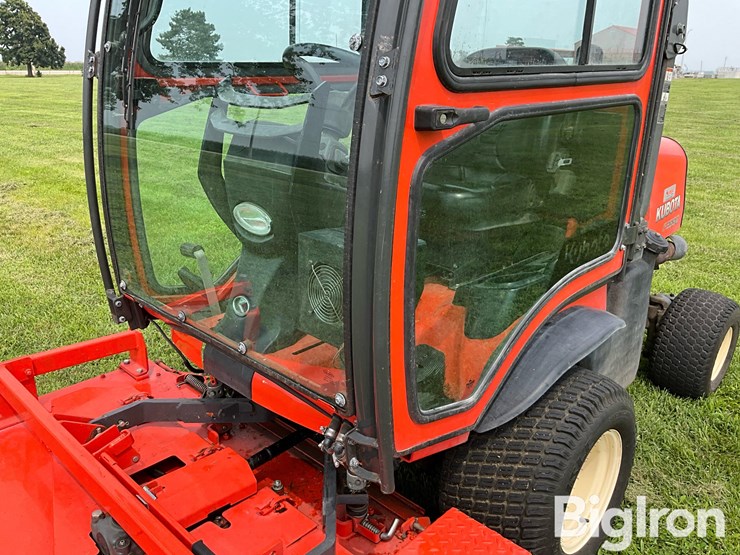 2019-kubota-f3990-image-15
