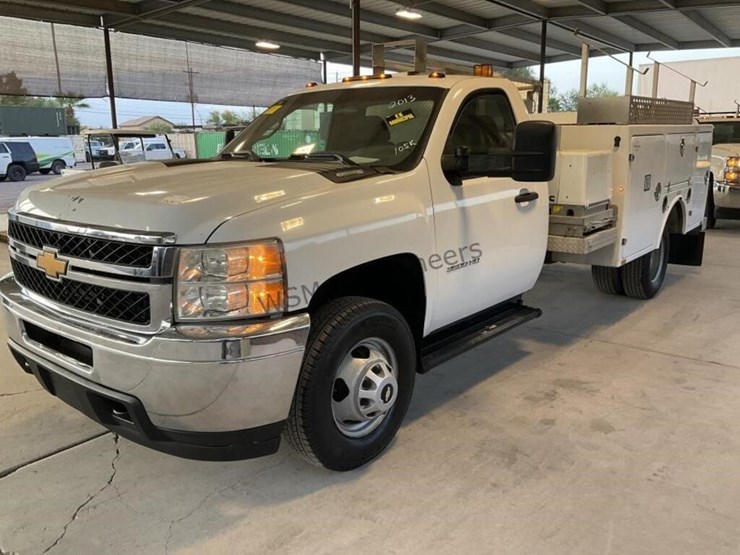 2013-chevrolet-silverado-3500hd-image-4