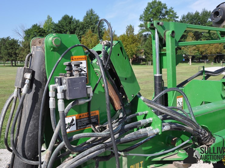 2010-john-deere-db60-image-12